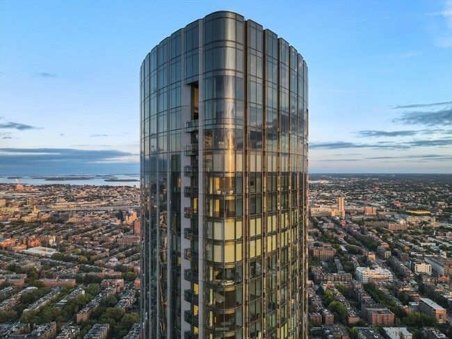 Building Photo - 1 Dalton St