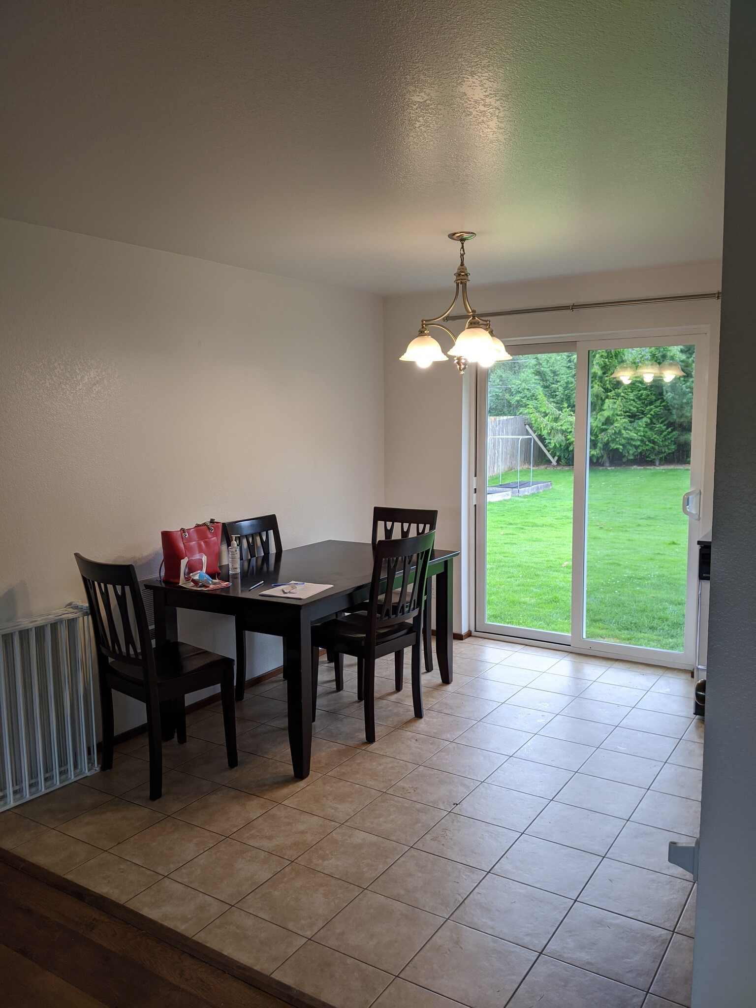 Dining Area - 1803 E Fox Hill St