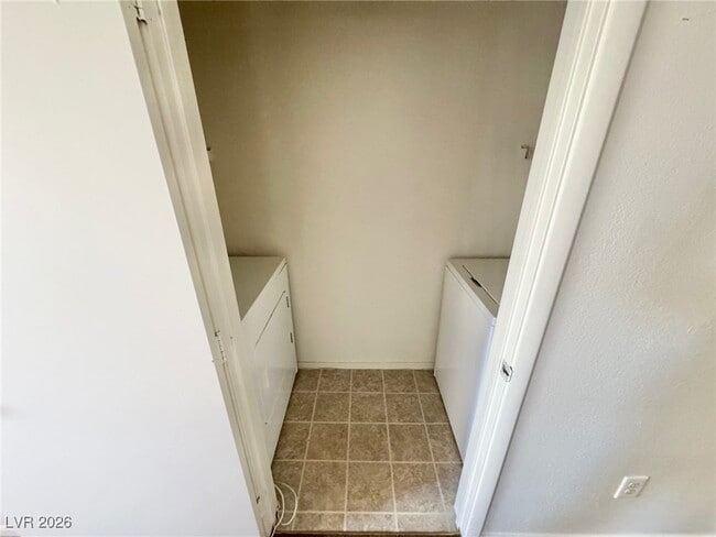 Building Photo - 2300 E Silverado Ranch Blvd