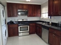 Building Photo - 168 Feller Dr