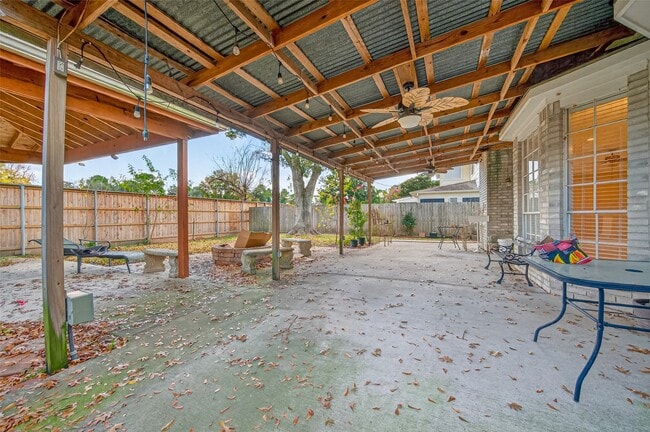 Building Photo - 7814 Millbrook Dr