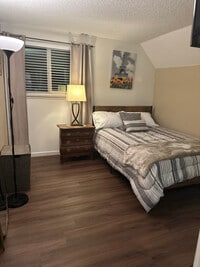 Building Photo - 6774 Sandylee Way