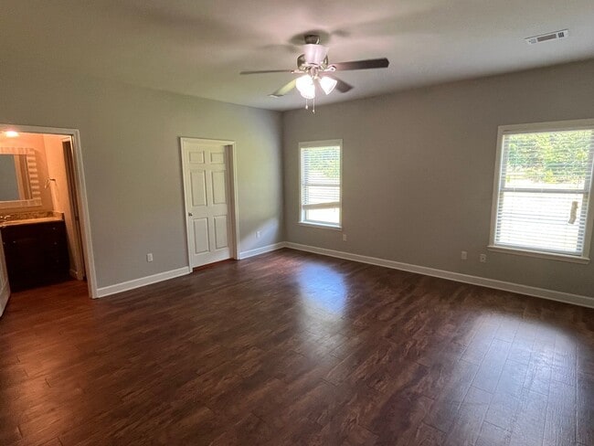 Building Photo - 5 Bluefish Ct