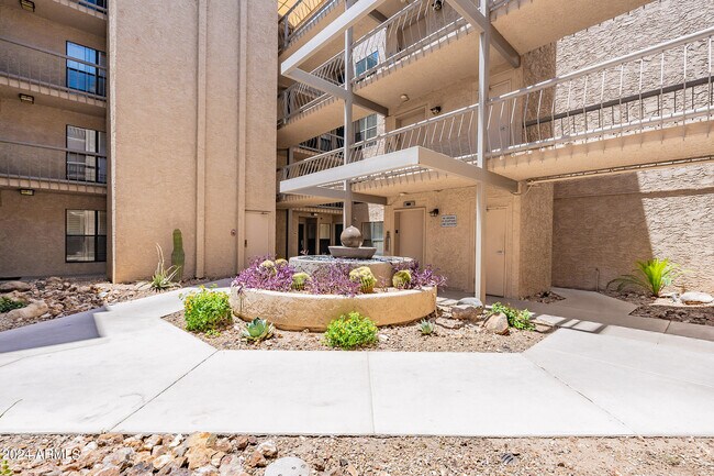 Building Photo - 5110 N 31st Way