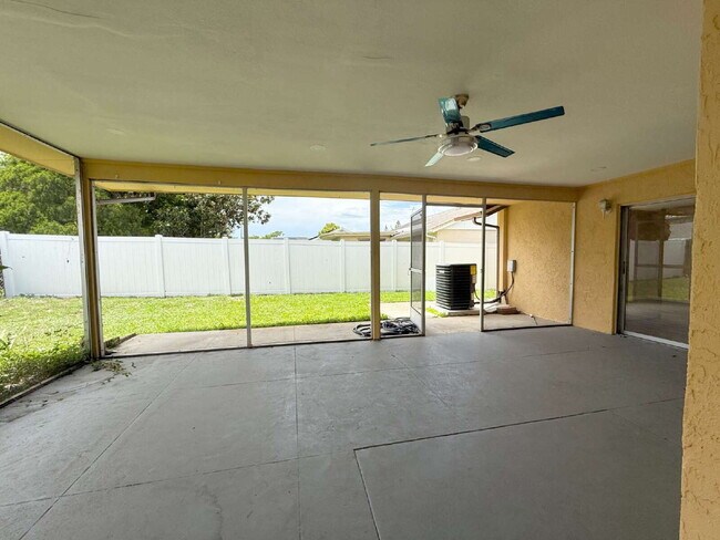 Building Photo - 7702 Ivory Terrace