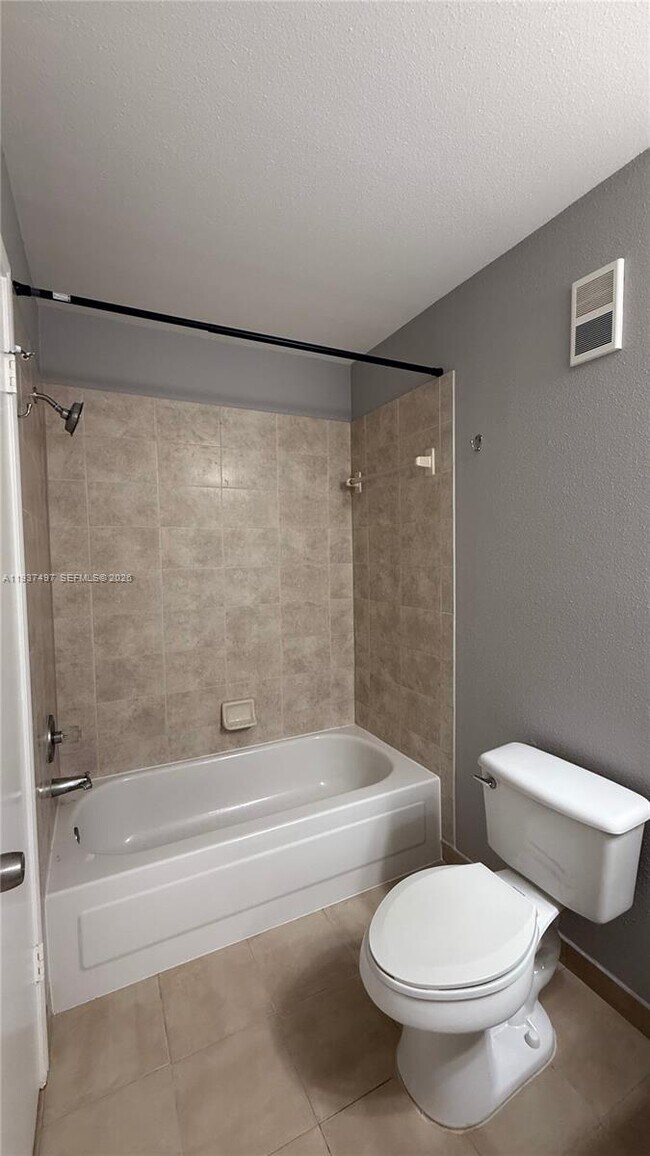 Building Photo - 2642 NW 33rd St