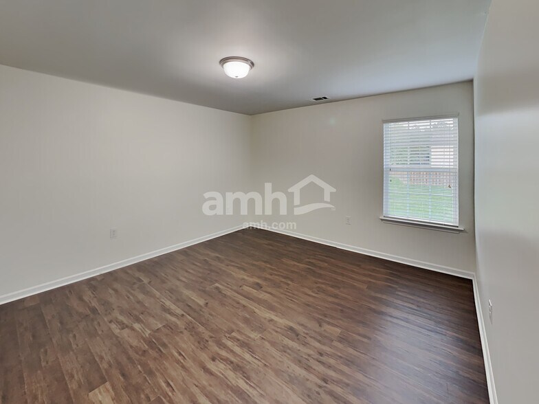 Building Photo - 12814 Settlers Trail Ct