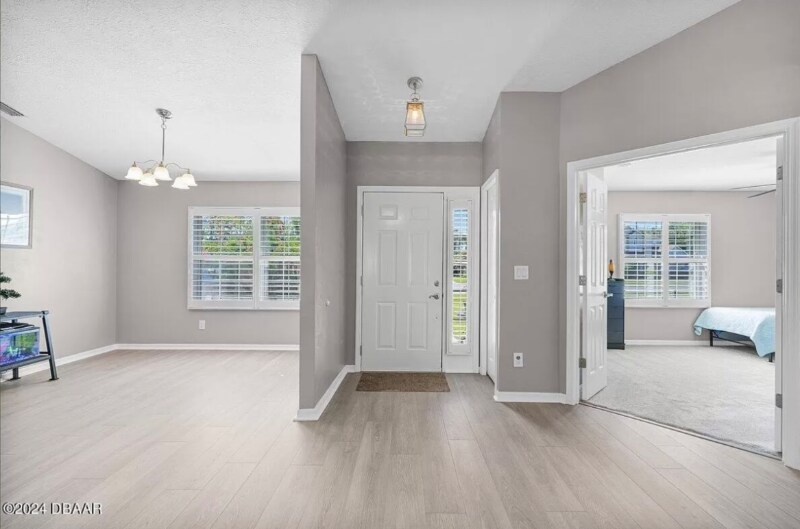 Building Photo - 20 Emerson Dr