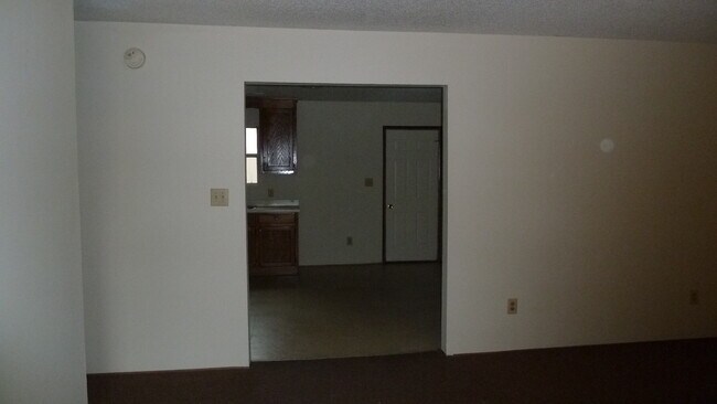Building Photo - Cute home in the heart of Elizabeth City!