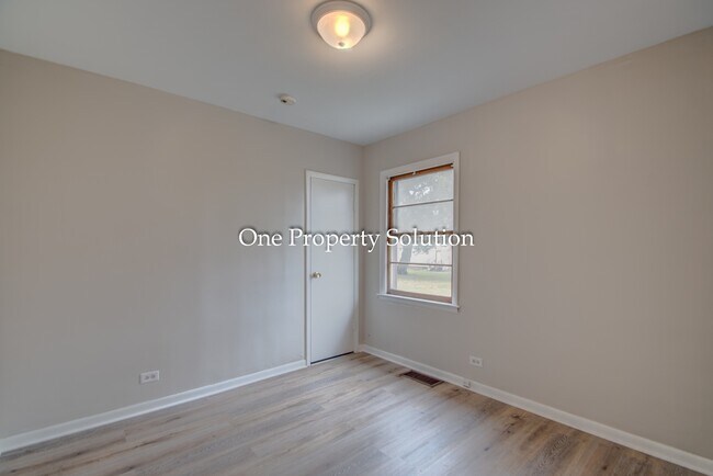 Building Photo - 1209 Logan St