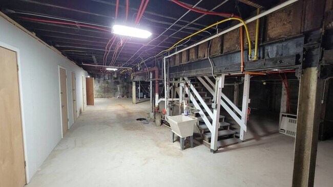 Building Photo - 1229 Commonwealth Ave