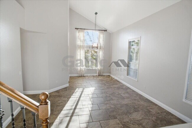 Building Photo - 27523 Wellsley Way