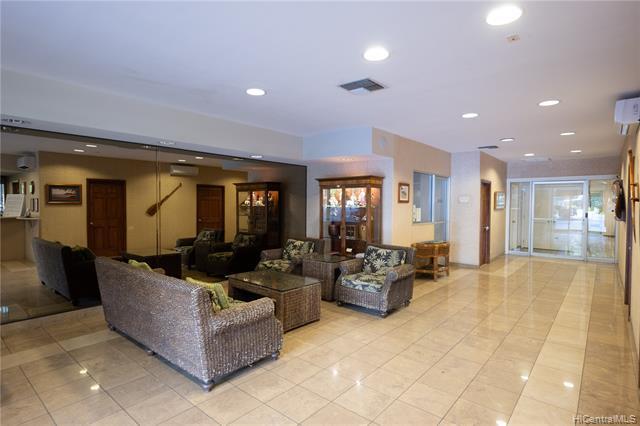 Building Photo - 2161 Kalia Rd