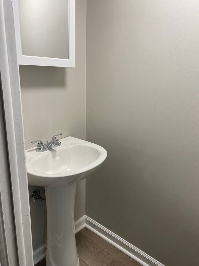 Building Photo - House for Rent in Chester