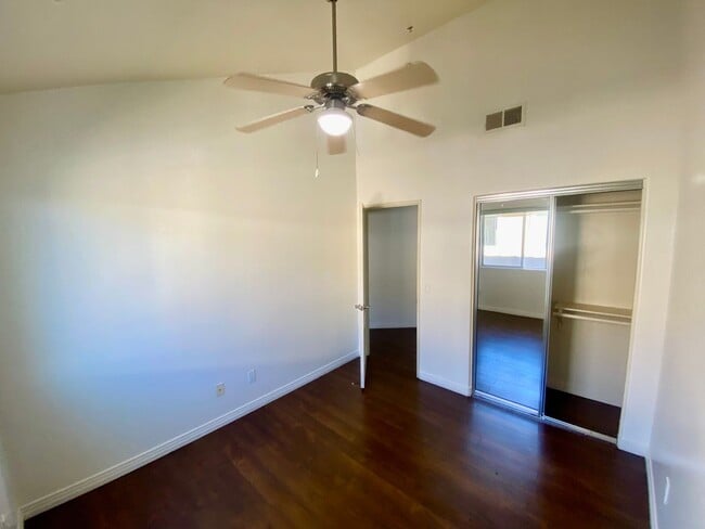 Building Photo - Spacious 4 Bed, 3 Bath Townhouse in Torrance $3,850