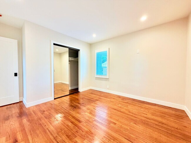 Building Photo - Verdura Street