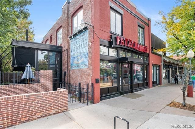 Building Photo - 2742 W Denver Pl