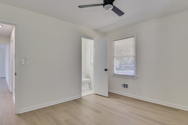 Building Photo - 2618 Providence Ct