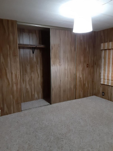 Building Photo - 4433 White River Dr