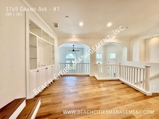 Building Photo - 1749 Grand Ave