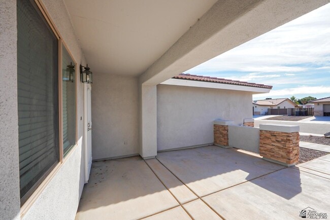 Building Photo - 13766 E 45th Ln