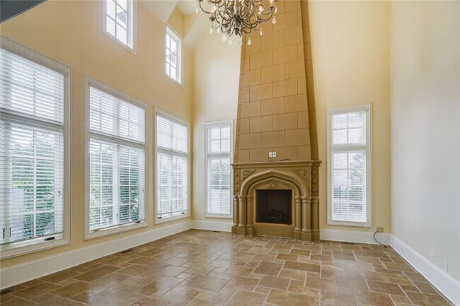 Building Photo - 35 Mt Paran Rd NW