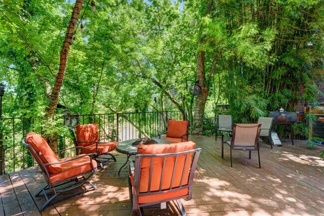 Building Photo - 4734 Post Oak Timber Dr