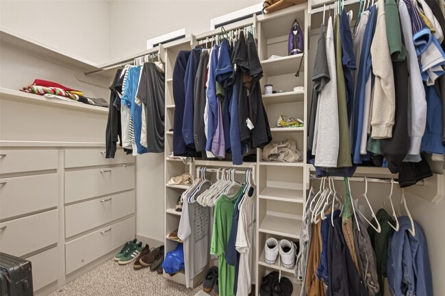 Building Photo - 1620 McDonald St