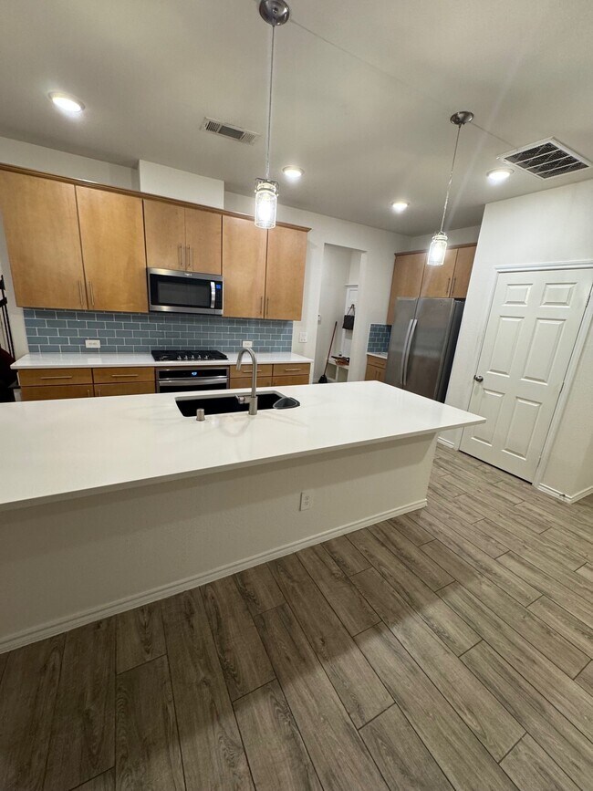 Building Photo - 10412 Marston Vineyard Dr