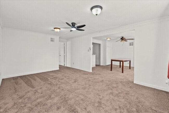 Building Photo - 1002 Orange St