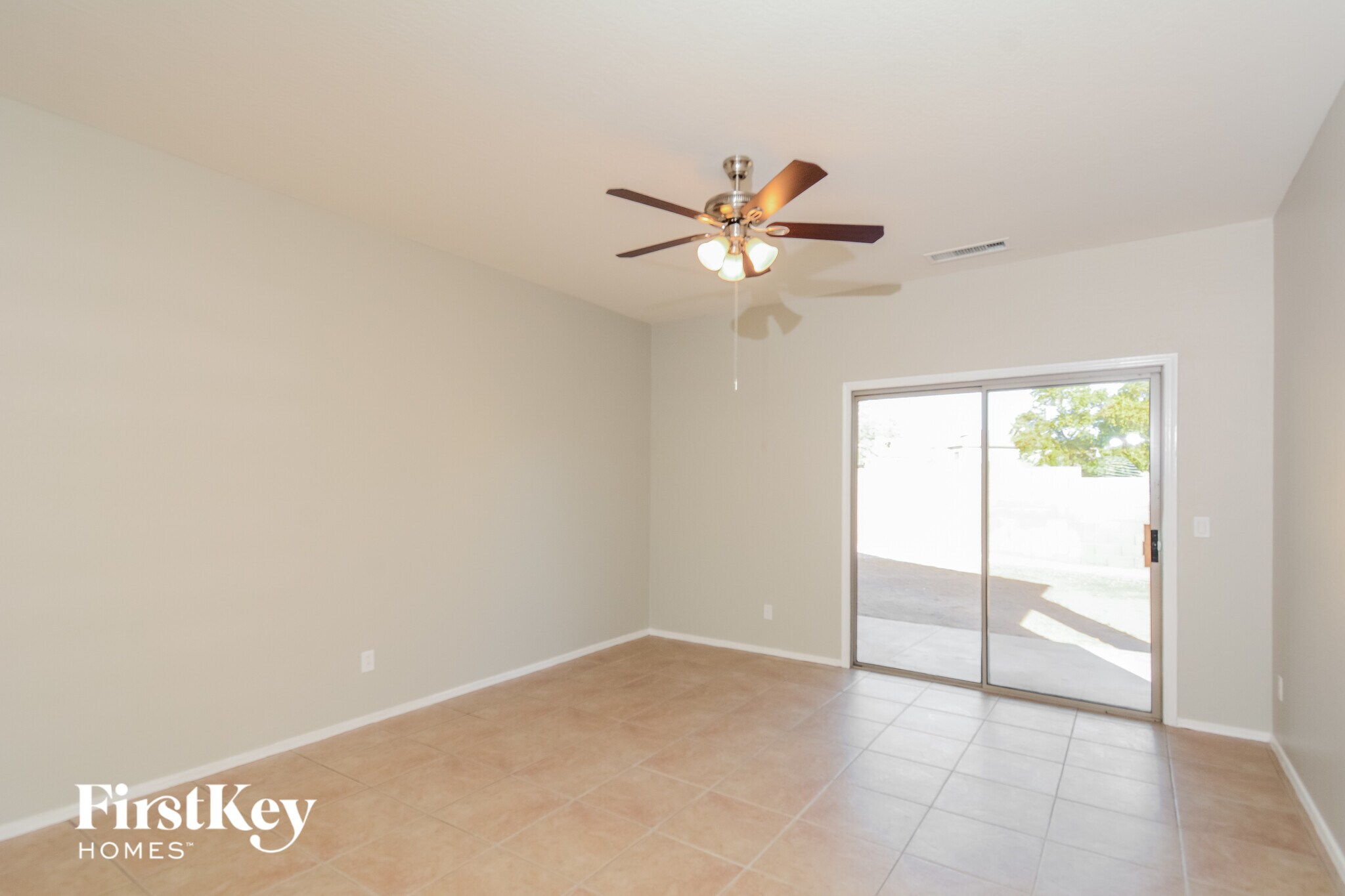 Building Photo - 12918 W Columbine Dr