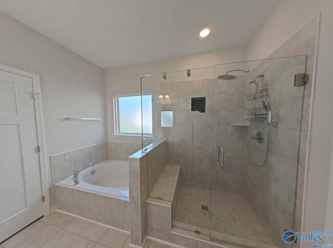 Building Photo - 26628 Kyle Ln