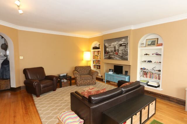 Building Photo - 5526 N Campbell Ave