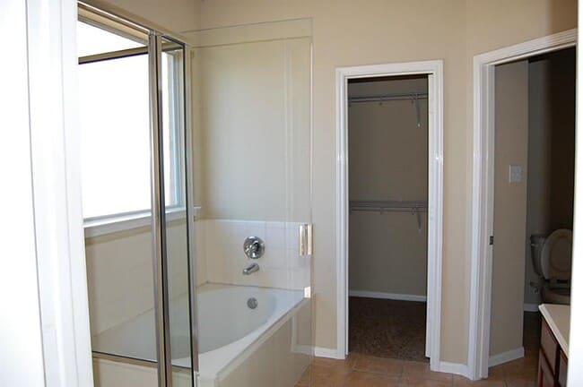 Building Photo - 5711 Coyote Call Ct
