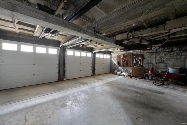 Building Photo - 7572-74 York