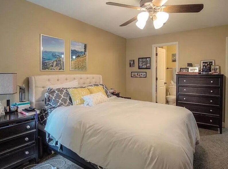 Building Photo - 4727 Jarboe St