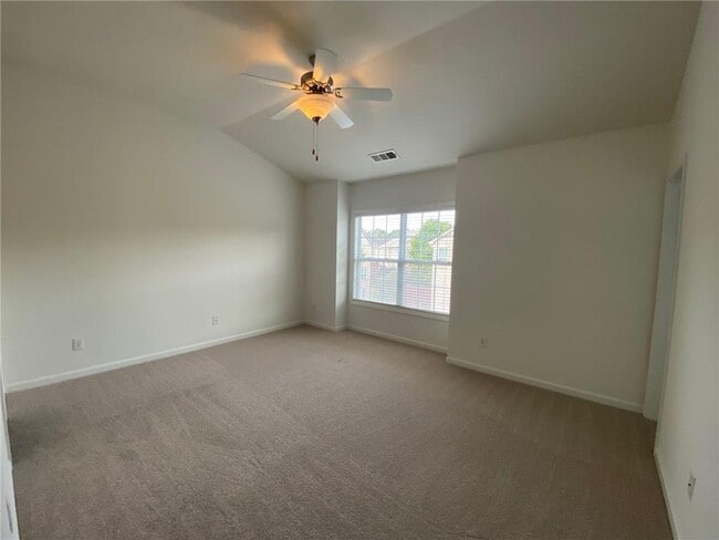 Building Photo - 3231 Greenwood Oak Dr