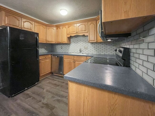 Building Photo - Charming 2 beds 1 bath Condo in Atlanta!