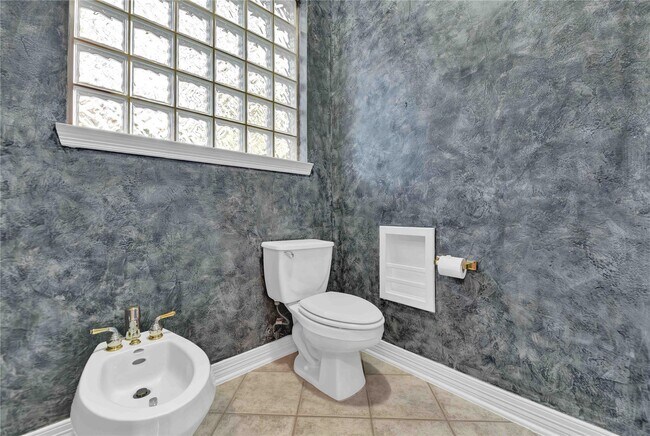 Building Photo - 15318 Beecham Dr