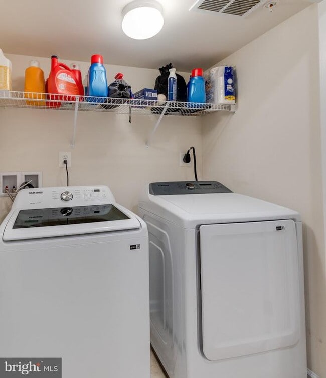 Building Photo - 43688 Winterberry Wy