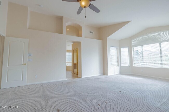 Building Photo - 1153 W Windhaven Ave