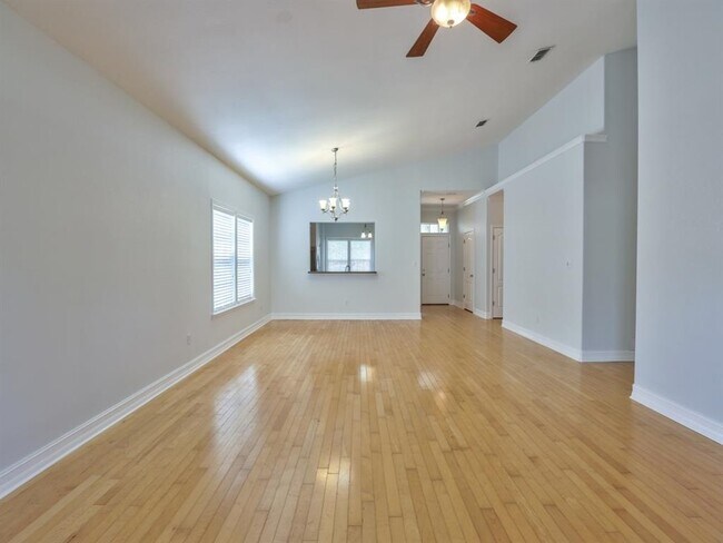 Building Photo - 3336 Cameron Chase Dr