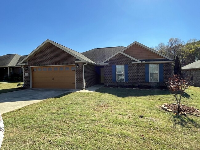 Building Photo - 106 Summerset Ln