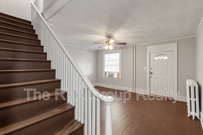Building Photo - 2611 Grayland Ave