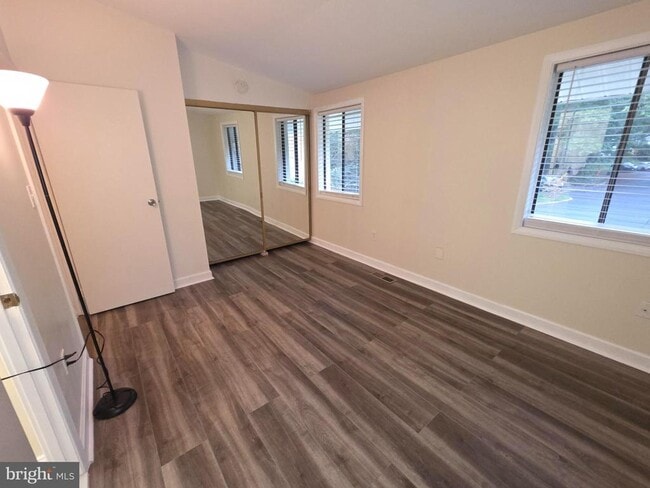 Building Photo - 5407 Fallriver Row Ct