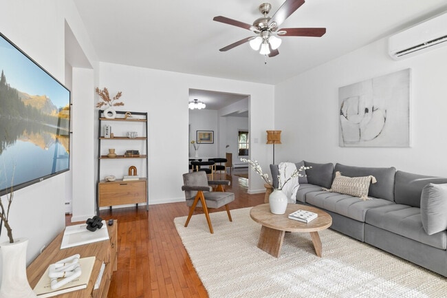 Building Photo - 163 Silver Lake Rd