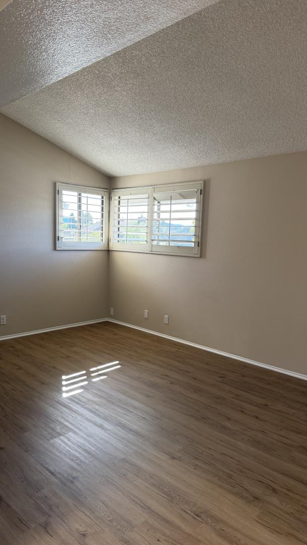 Building Photo - 626 Marlin Ct