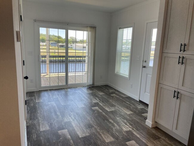 Building Photo - 5652 Blue Harbor Dr