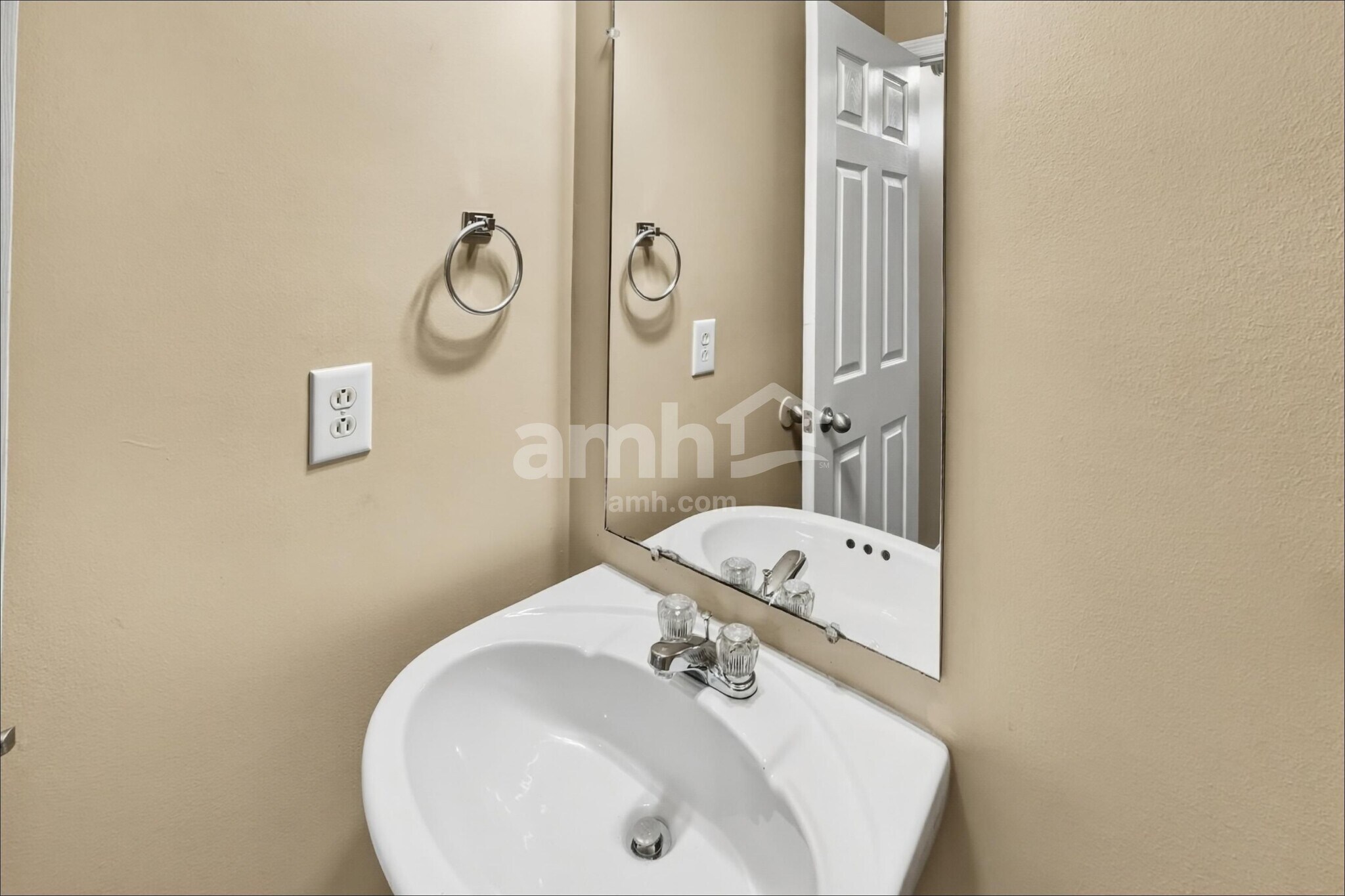 Building Photo - 1801 Antebellum Dr