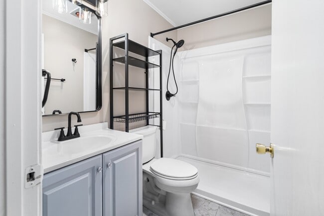 Building Photo - 38 Sacramento Dr